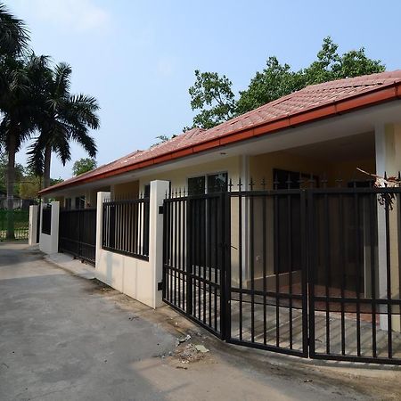 Vista Residence Yangon Exterior photo
